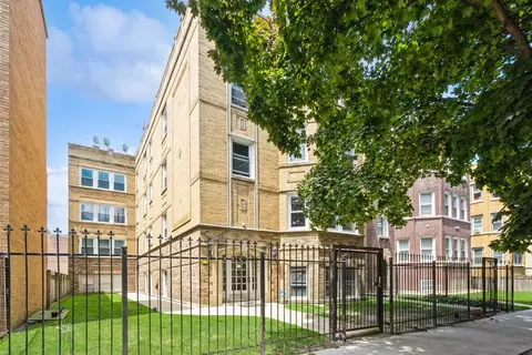 6518 N Mozart St #1, Chicago, IL 60645