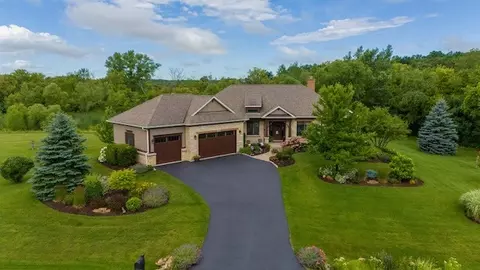 10219 Ellery Ln, Huntley, IL 60142 photo 1