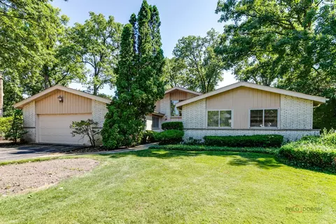1232 Cambridge Ct, Highland Park, IL 60035