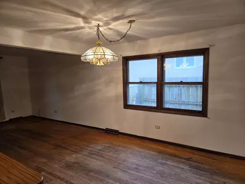 14840 Trumbull Ave, Midlothian, IL 60445 photo 3