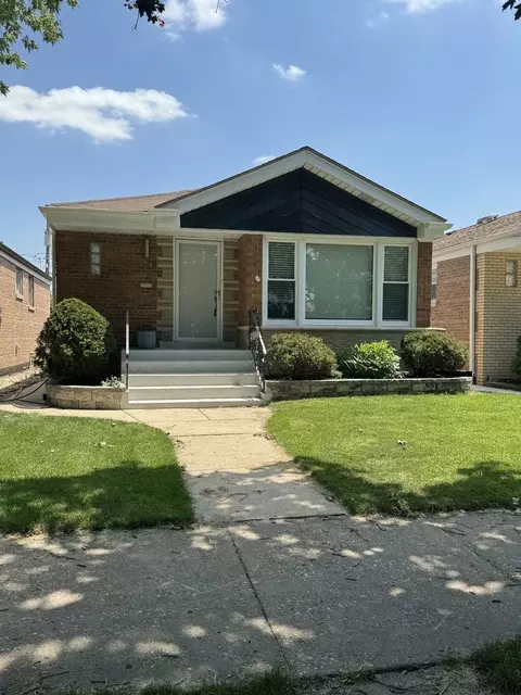 5121 S New England Ave, Chicago, IL 60638