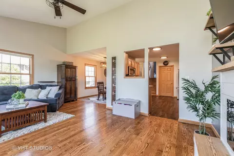 Other - 5824 Fieldstone Trl, Mchenry, IL 60050 photo 1 of 7