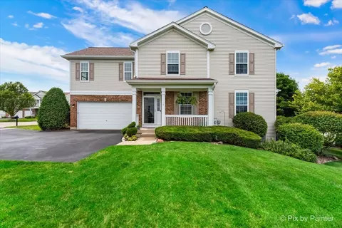 691 Nelson Ct, Geneva, IL 60134
