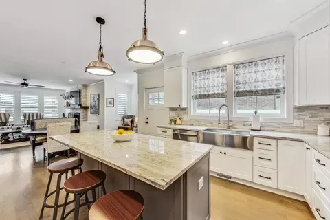 Kitchen - 240 E Adams St, Elmhurst, IL 60126 photo 3 of 3