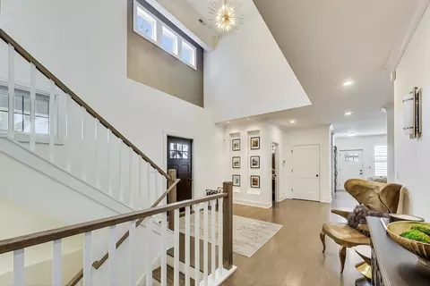 Entry Way - 240 E Adams St, Elmhurst, IL 60126 photo 1 of 3