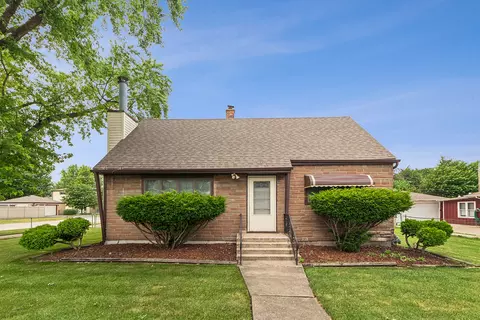 8068 Laramie Ave, Burbank, IL 60459