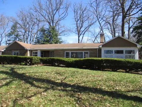 29 W600 Us Highway 20, Elgin, IL 60120