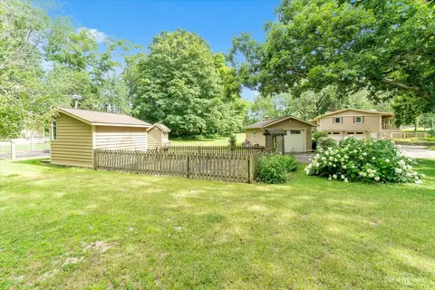 Exterior - 116 Hickory Loop Dr, Sandwich, IL 60548 photo 16 of 18