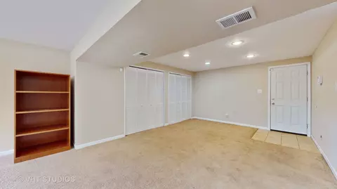Living - 16632 76th Ave, Tinley Park, IL 60477 photo 3 of 5