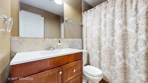 Bath - 16632 76th Ave, Tinley Park, IL 60477 photo 2 of 3