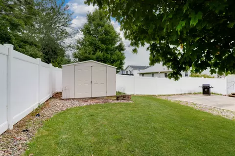 Exterior - 2201 Dawson Dr, Normal, IL 61761 photo 5 of 8