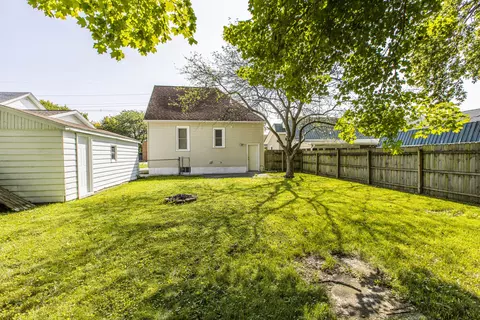 803 Bunn St, Bloomington, IL 61701 photo 24