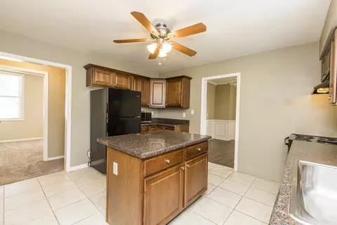 803 Bunn St, Bloomington, IL 61701 photo 15