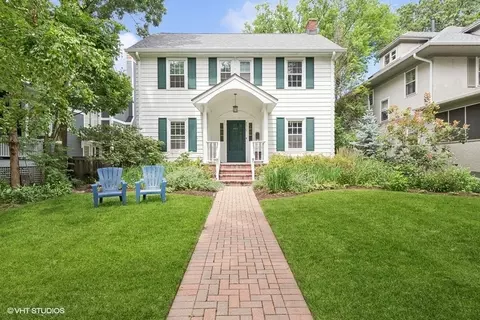 2615 Harrison St, Evanston, IL 60201
