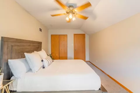 Bedroom - 1503 Green Trails Dr, Plainfield, IL 60586 photo 3 of 6