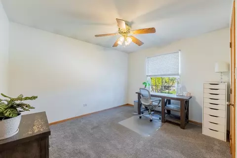 Bedroom - 1503 Green Trails Dr, Plainfield, IL 60586 photo 5 of 6