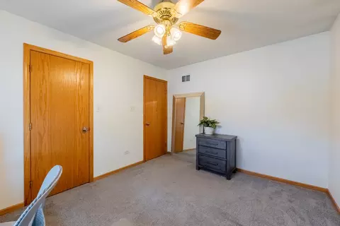 Bedroom - 1503 Green Trails Dr, Plainfield, IL 60586 photo 6 of 6