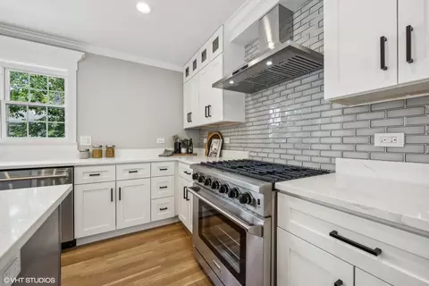 Kitchen - Undisclosed, Elmhurst, IL 60126 photo 4 of 7