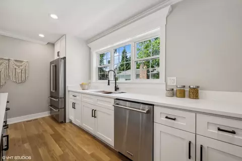 Kitchen - Undisclosed, Elmhurst, IL 60126 photo 5 of 7