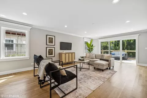 Living - Undisclosed, Elmhurst, IL 60126 photo 7 of 10
