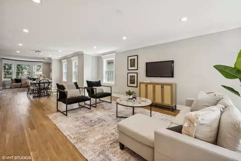 Living - Undisclosed, Elmhurst, IL 60126 photo 6 of 10