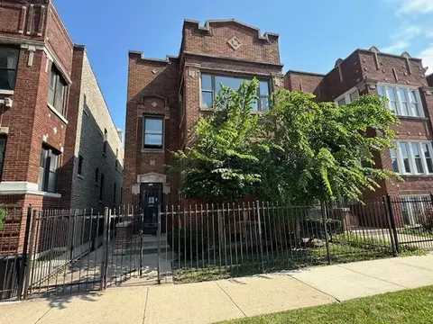 5524 W Congress Pkwy, Chicago, IL 60644
