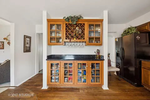 Kitchen - 313 Ambleside Dr, Roselle, IL 60172 photo 3 of 3