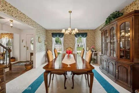 Dining - 313 Ambleside Dr, Roselle, IL 60172 photo 2 of 2