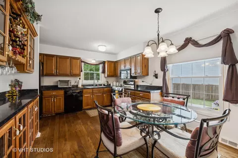 Kitchen - 313 Ambleside Dr, Roselle, IL 60172 photo 1 of 3