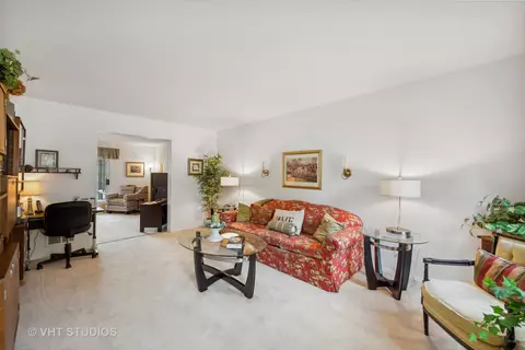 Living - 313 Ambleside Dr, Roselle, IL 60172 photo 3 of 4