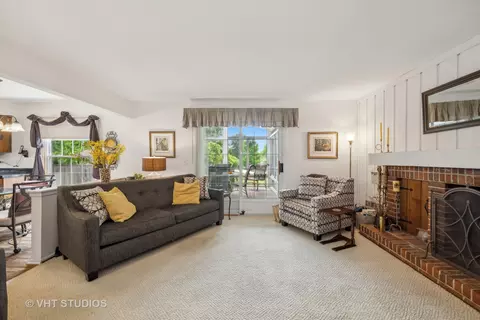 Living - 313 Ambleside Dr, Roselle, IL 60172 photo 1 of 4