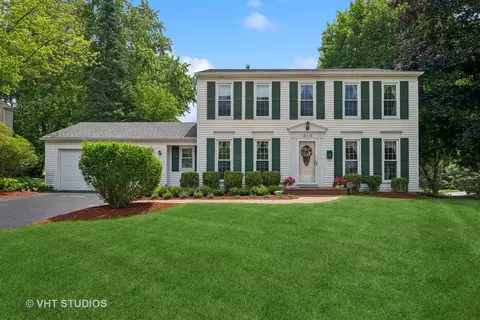 Exterior - 313 Ambleside Dr, Roselle, IL 60172 photo 2 of 13