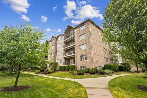 14130 Sheffield Dr #402, Homer Glen, IL 60491