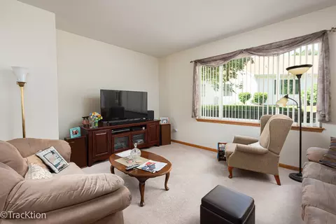 21337 W Juniper Ln, Plainfield, IL 60544 photo 4