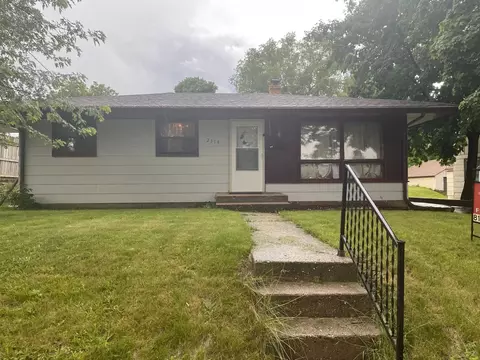 2319 25th St, Rockford, IL 61108