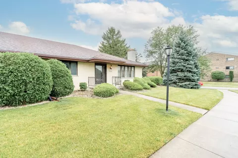 15662 Wild Rose Ln, Orland Park, IL 60462