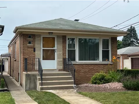 5914 S Menard Ave, Chicago, IL 60638
