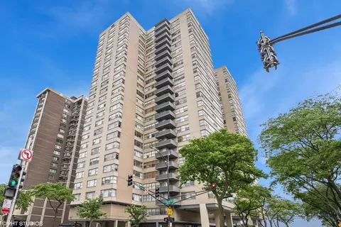 6301 N Sheridan Rd #9F, Chicago, IL 60660