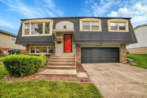 7423 160th Pl, Tinley Park, IL 60477