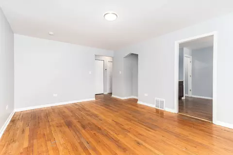135 E 122nd Pl, Chicago, IL 60628 photo 9