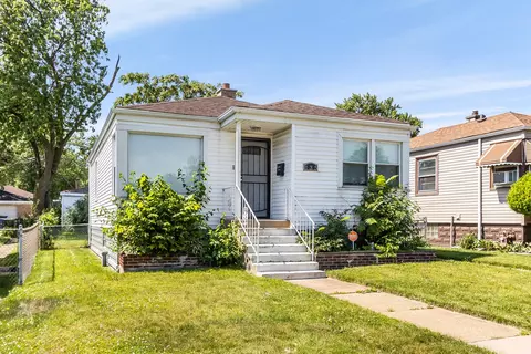 135 E 122nd Pl, Chicago, IL 60628 photo 2