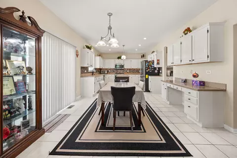 Other - 985 Red Clover Dr, Aurora, IL 60504 photo 2 of 10