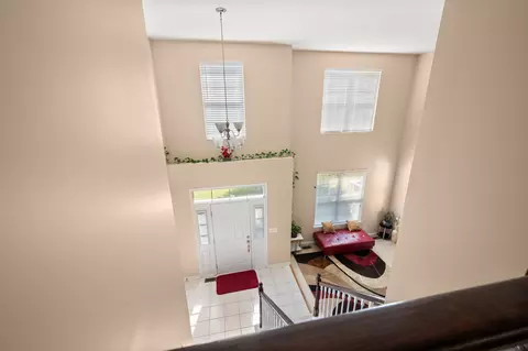 Entry Way - 985 Red Clover Dr, Aurora, IL 60504 photo 2 of 2