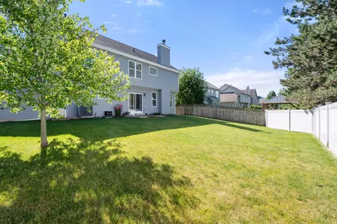 Exterior - 985 Red Clover Dr, Aurora, IL 60504 photo 3 of 3