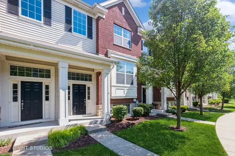 15377 Silver Bell Rd, Orland Park, IL 60462