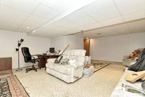 Other - 1909 E Cholo Ln, Mount Prospect, IL 60056 photo 9 of 10