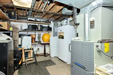 Other - 1909 E Cholo Ln, Mount Prospect, IL 60056 photo 7 of 10