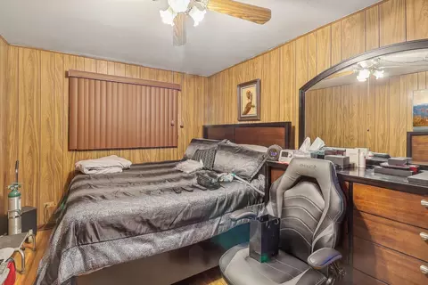 Bedroom - 7333 S Carpenter St, Chicago, IL 60621 photo 1 of 9