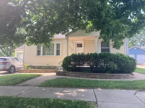 693 Slade Ave, Elgin, IL 60120