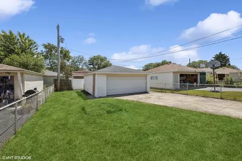 Exterior - 8625 Lincoln Dr, Lyons, IL 60534 photo 2 of 3